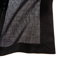 通気性抜群のジャケットは<br>蒸しあつい真夏にも最適 通気性抜群のジャケットは<br>蒸しあつい真夏にも最適